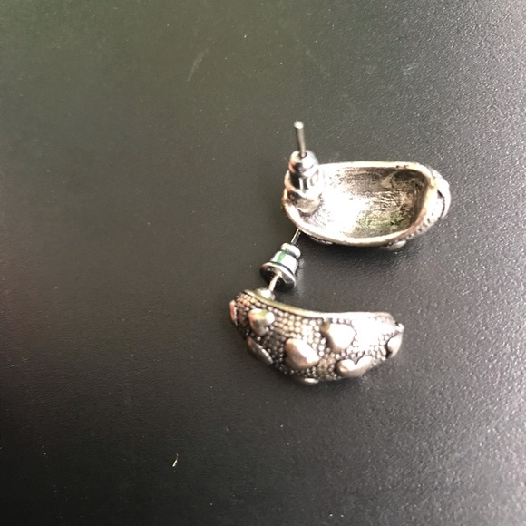 Earring - Picture 4 of 4